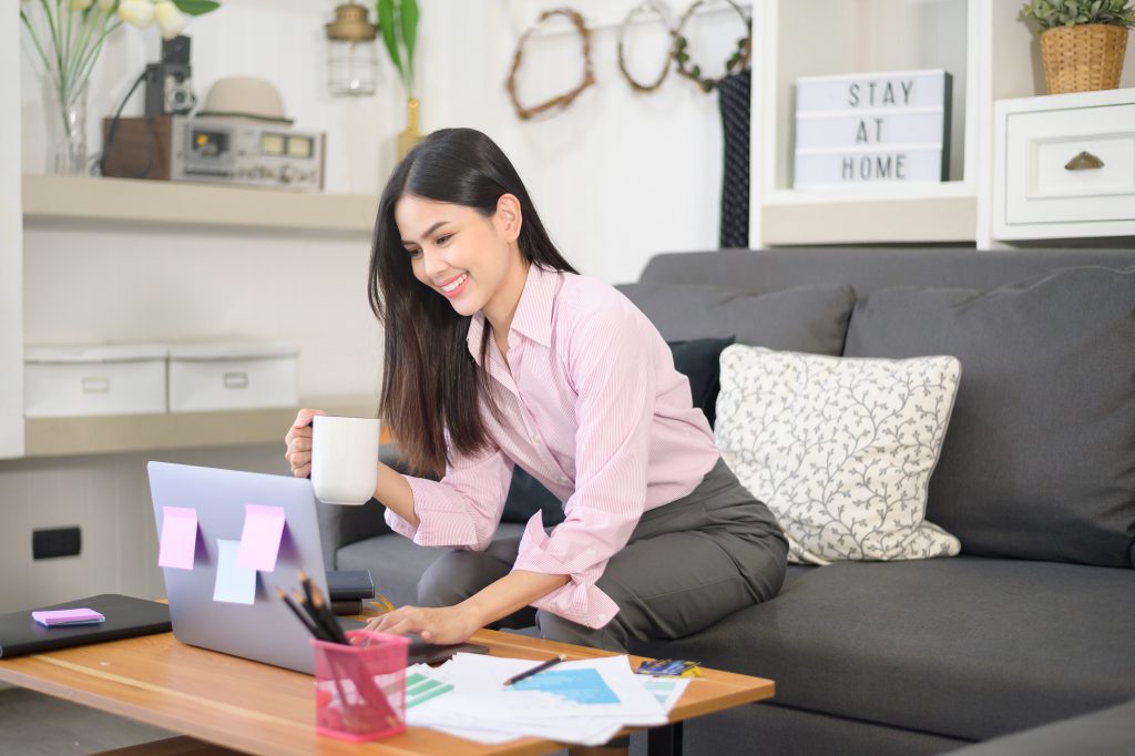 How to Become a Freelance Copywriter: A Starter FAQ